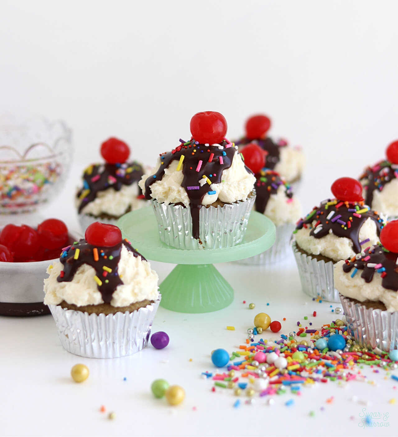 banana split cupcakes by Sugar and Sparrow