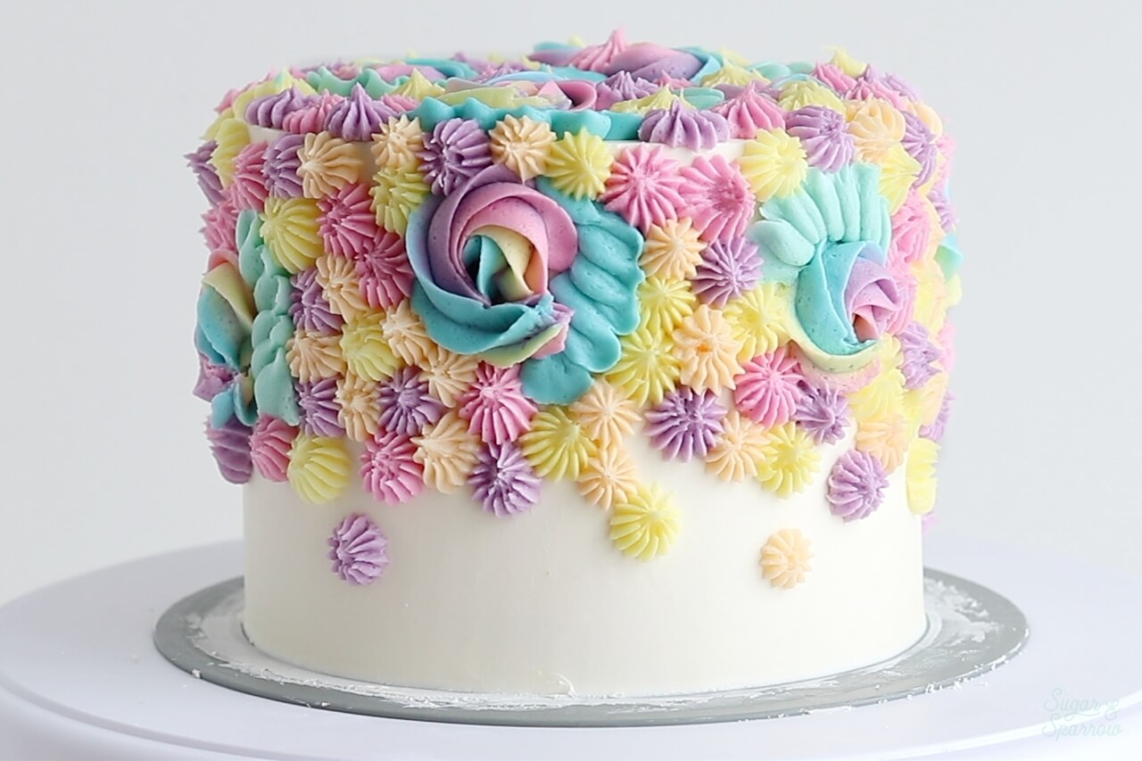 buttercream piping on cake