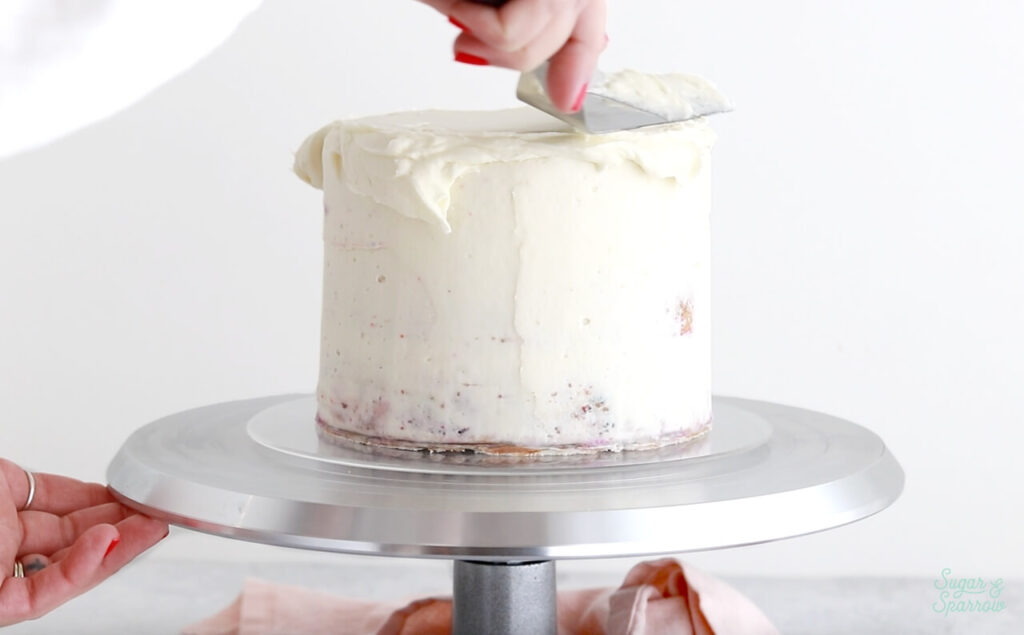 how to frost a smooth buttercream cake