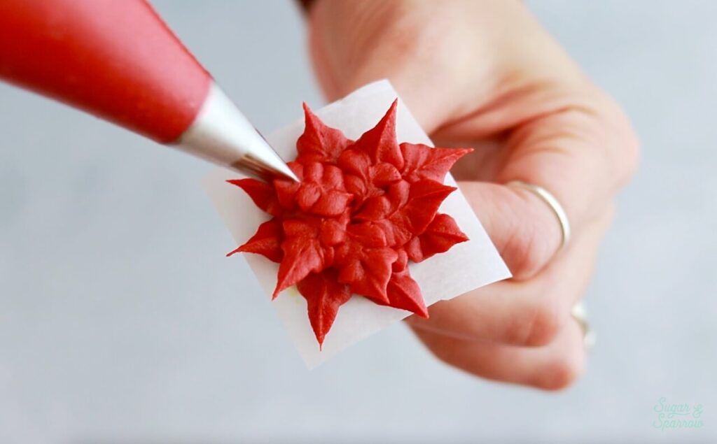 how to make buttercream poinsettias for cakes