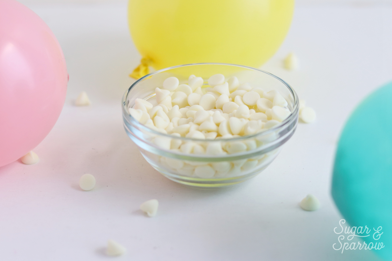 how to make a white chocolate milk splash cake