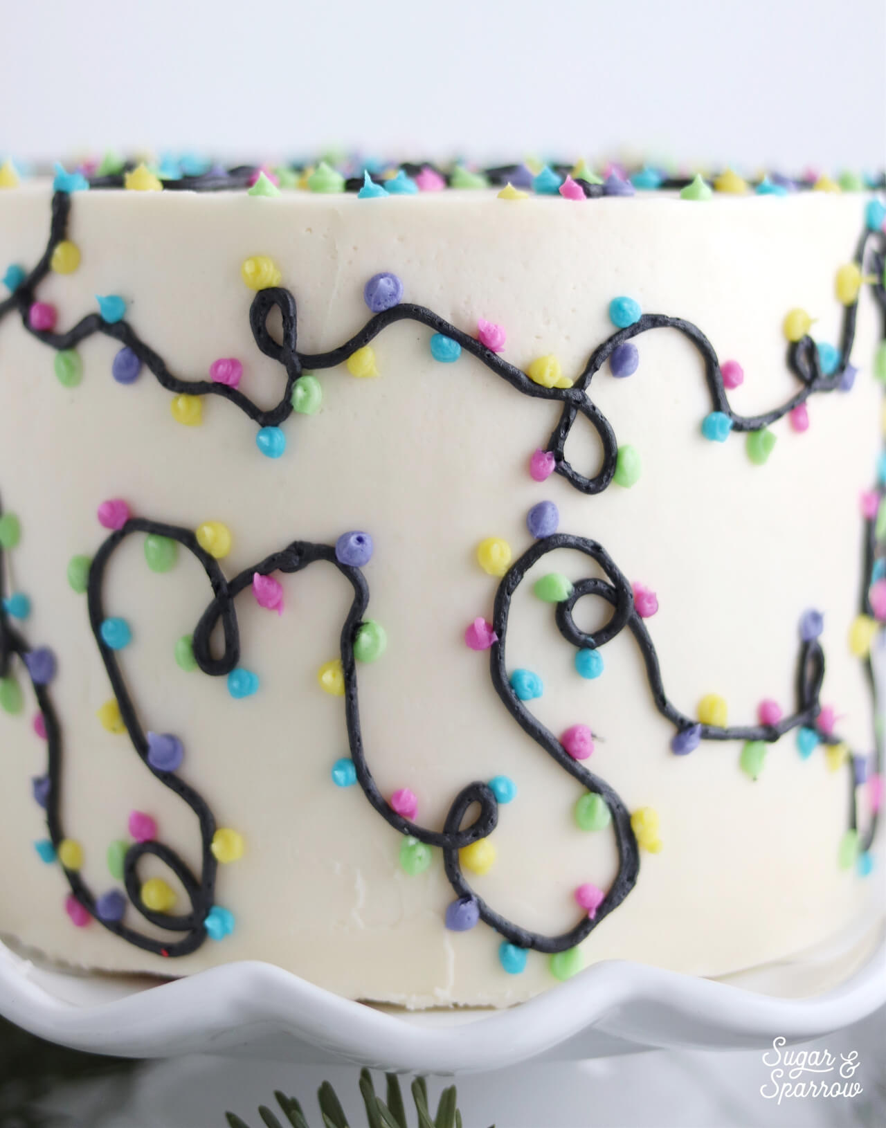 how to pipe christmas lights with buttercream