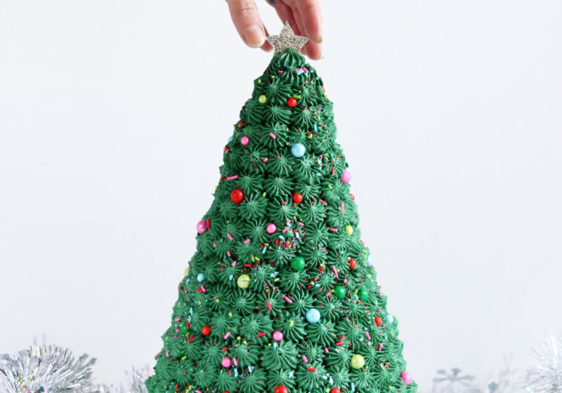 christmas tree cake by sugar and sparrow