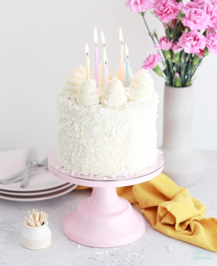 how to decorate a coconut cake