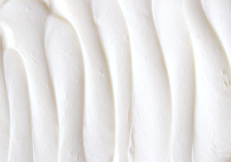 cream cheese buttercream recipe thats pipeable