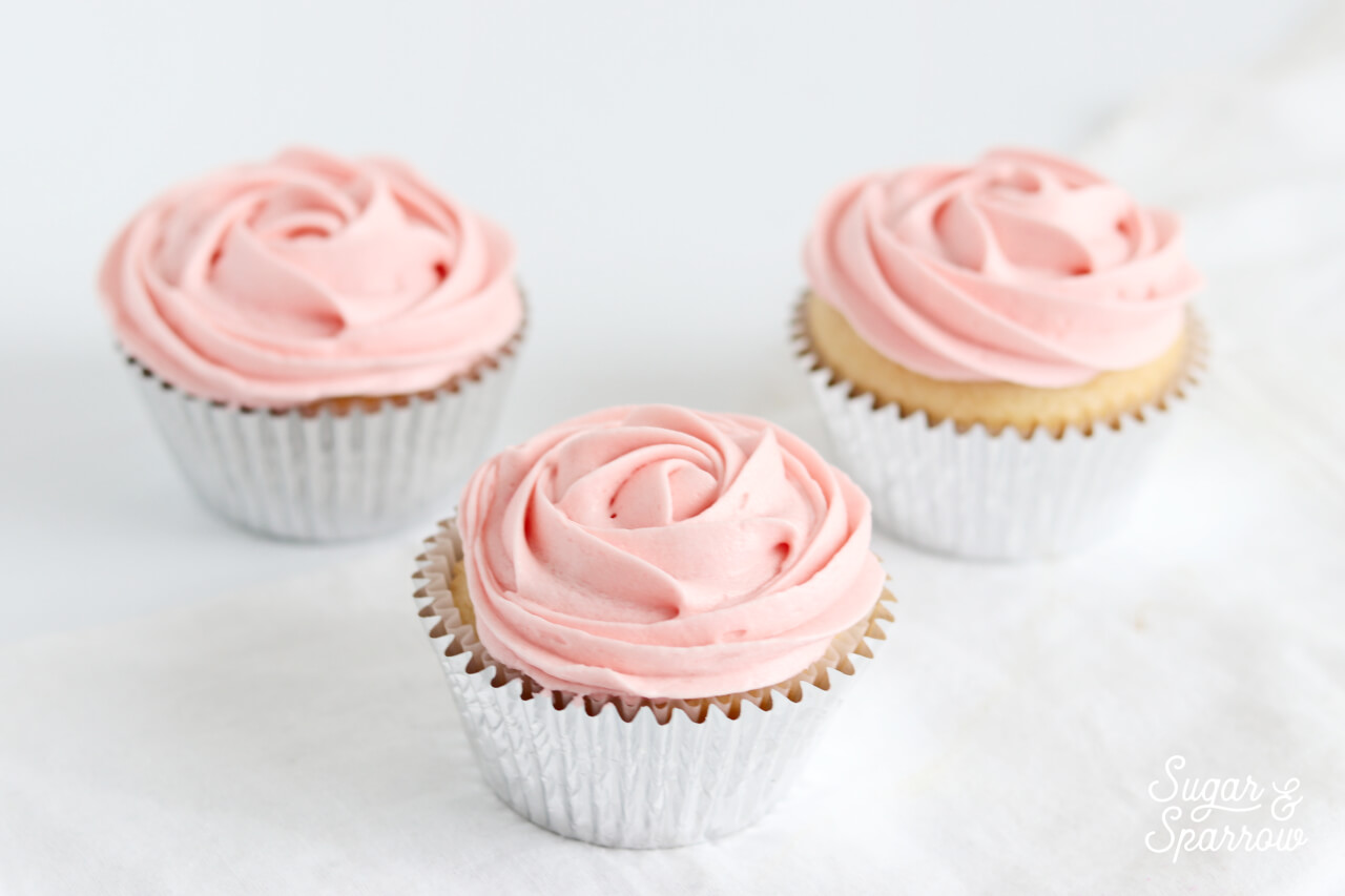 rosette cupcakes by sugar and sparrow