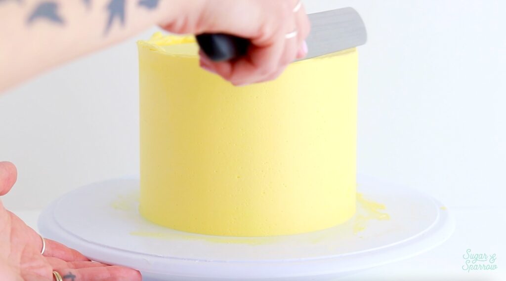 how to get sharp edges buttercream cake