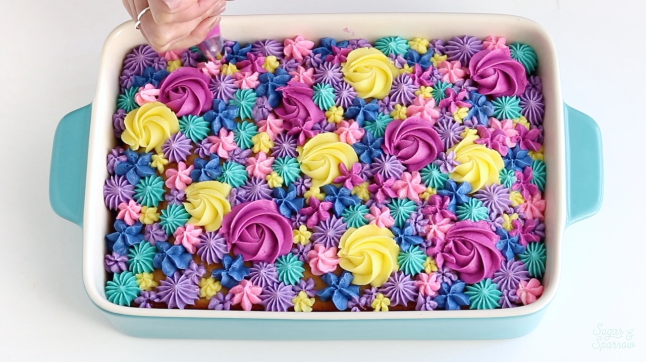 how to decorate a sheet cake