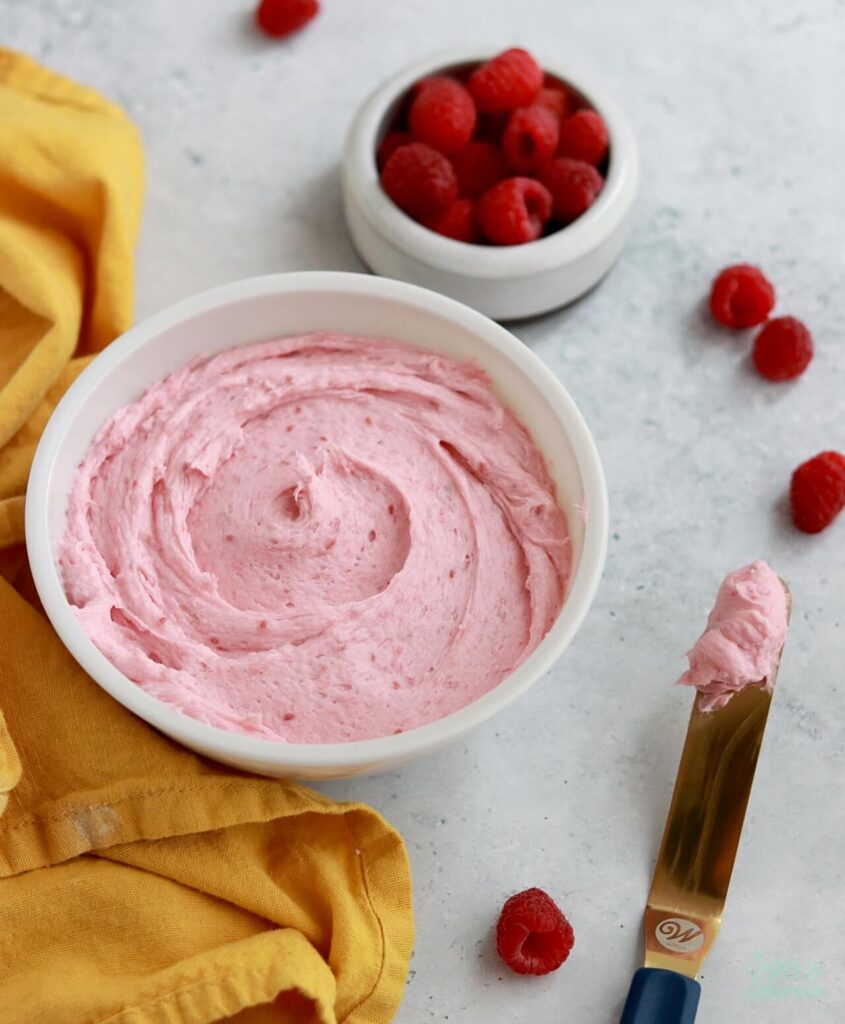 raspberry frosting recipe for cakes and cupcakes