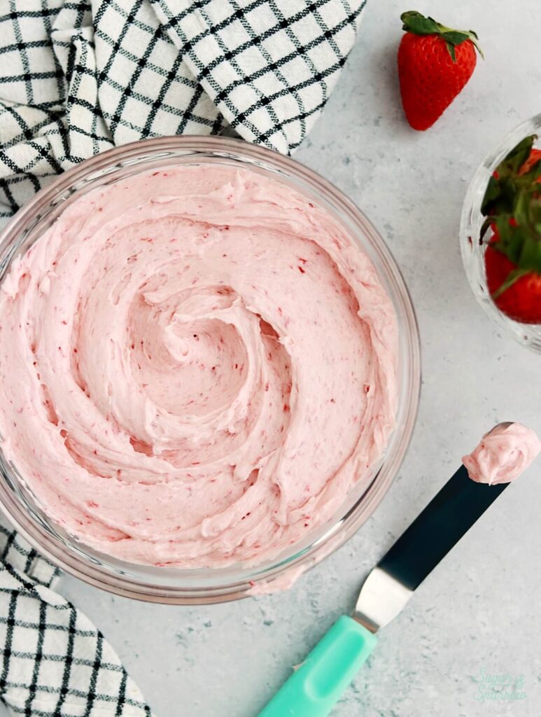 strawberry buttercream recipe with fresh berries