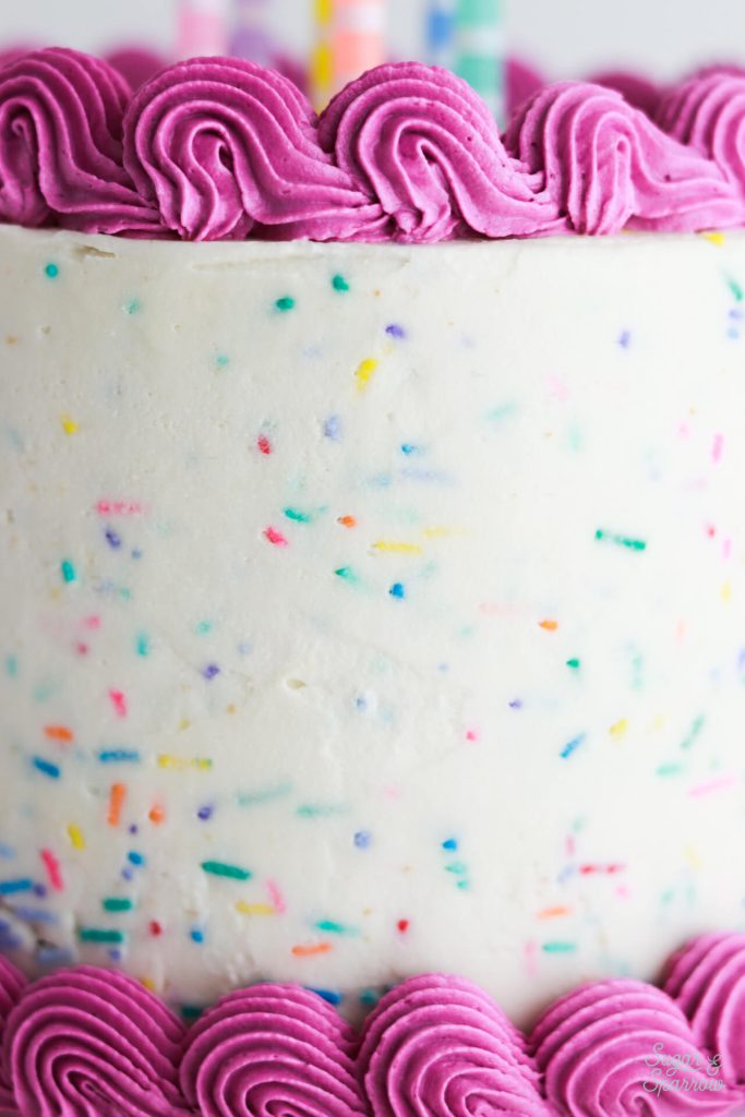 how to frost a cake with funfetti buttercream