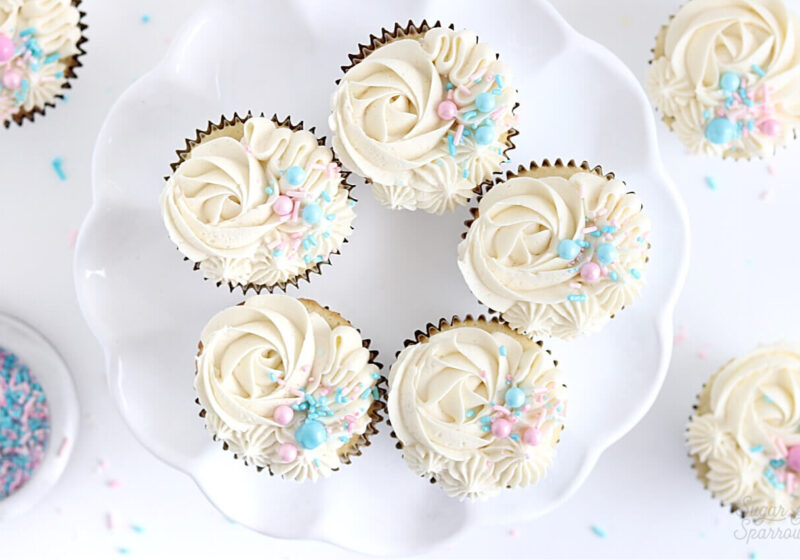 gender reveal cupcakes