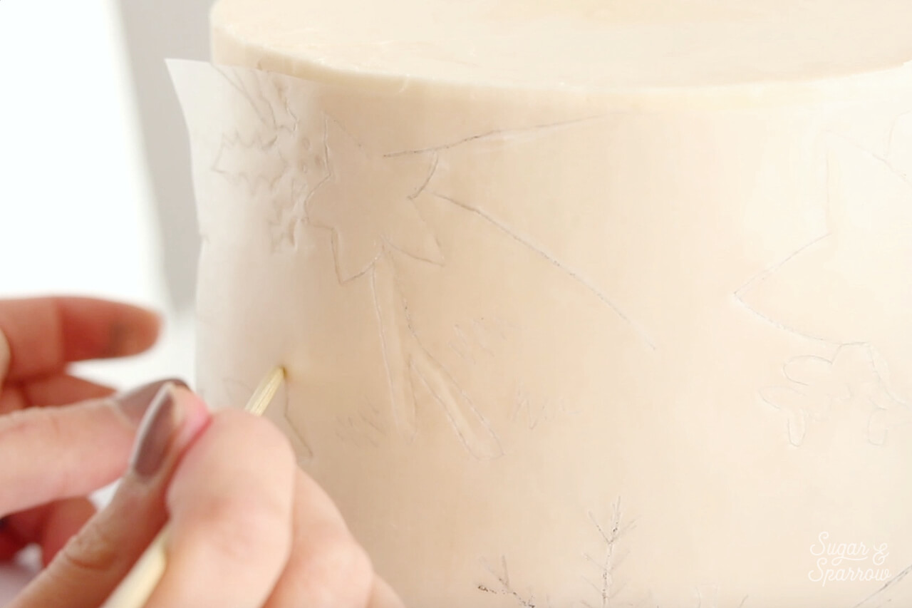 how to trace patterns onto buttercream cakes