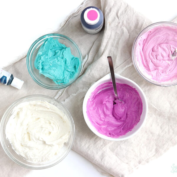 how to color buttercream frosting