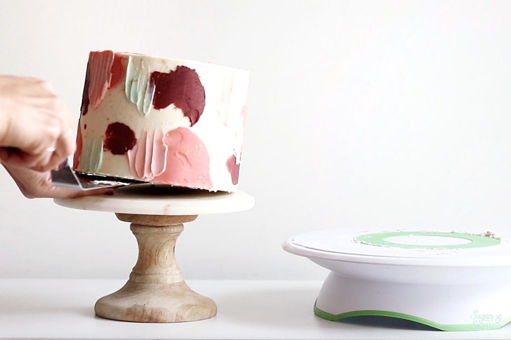 how to move a cake to cake stand