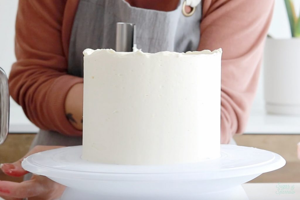 how to frost a cake with smooth buttercream