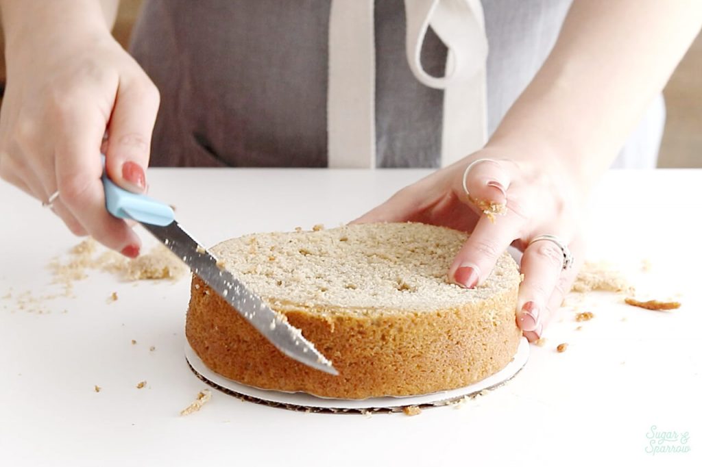 how to torte cake layers with a knife