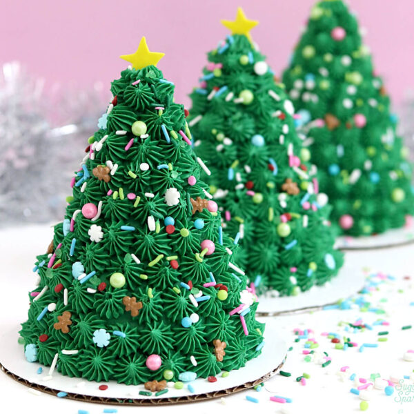 mini christmas tree cakes by sugar and sparrow