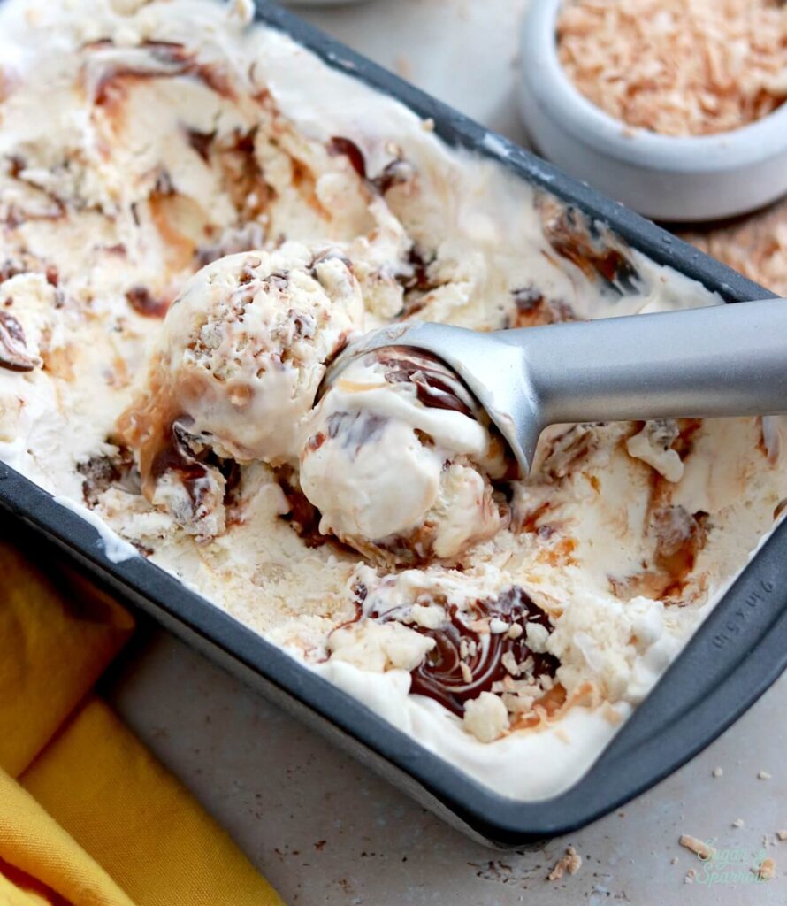 no churn coconut caramel chocolate shortbread ice cream