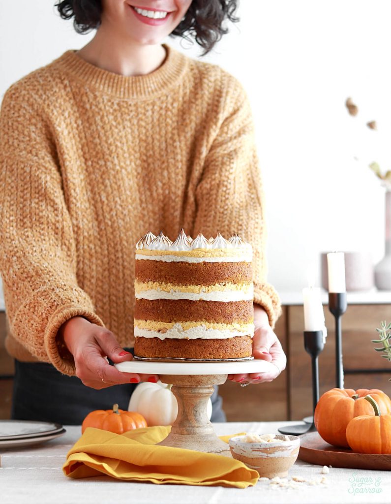 thanksgiving cake by sugar and sparrow