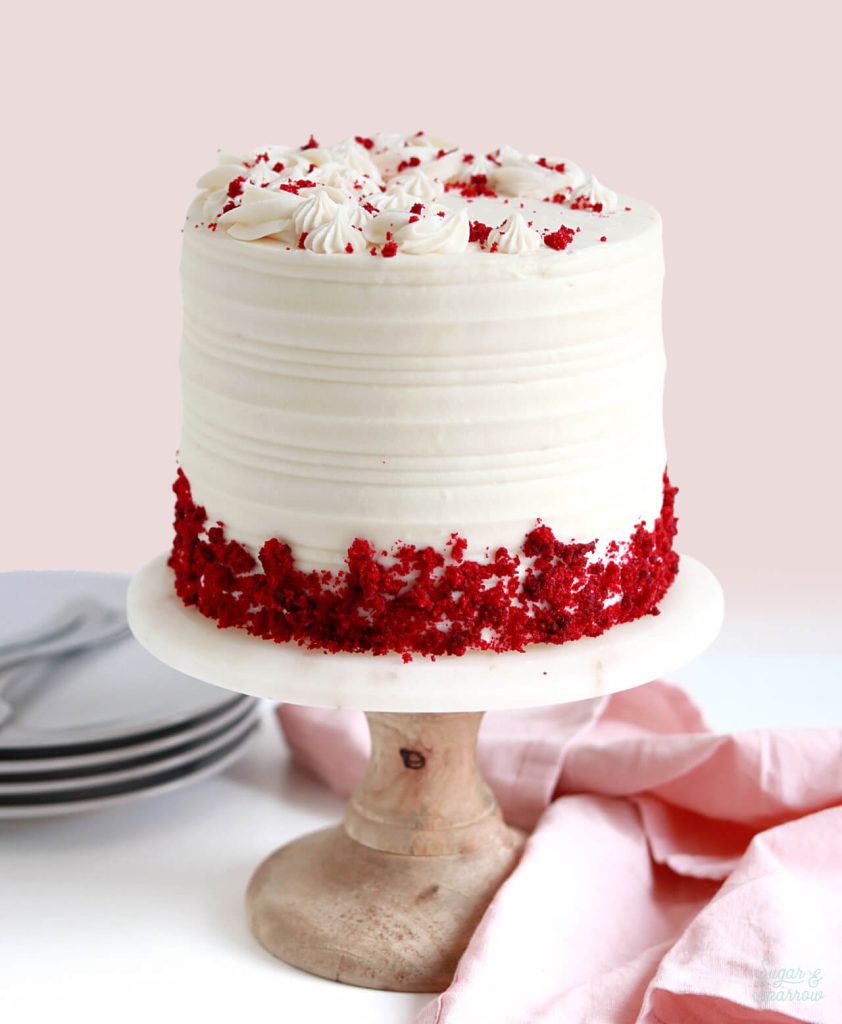 what makes red velvet cake red