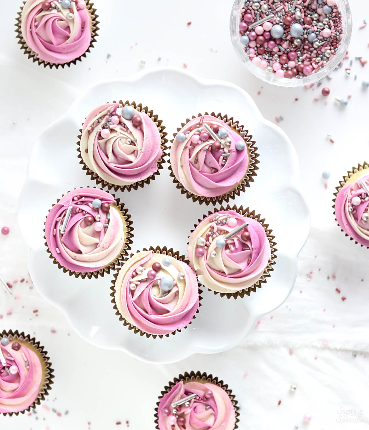 valentine's day cupcakes by sugar and sparrow