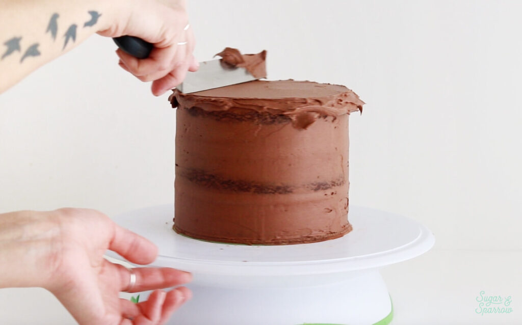 how to frost a layer cake