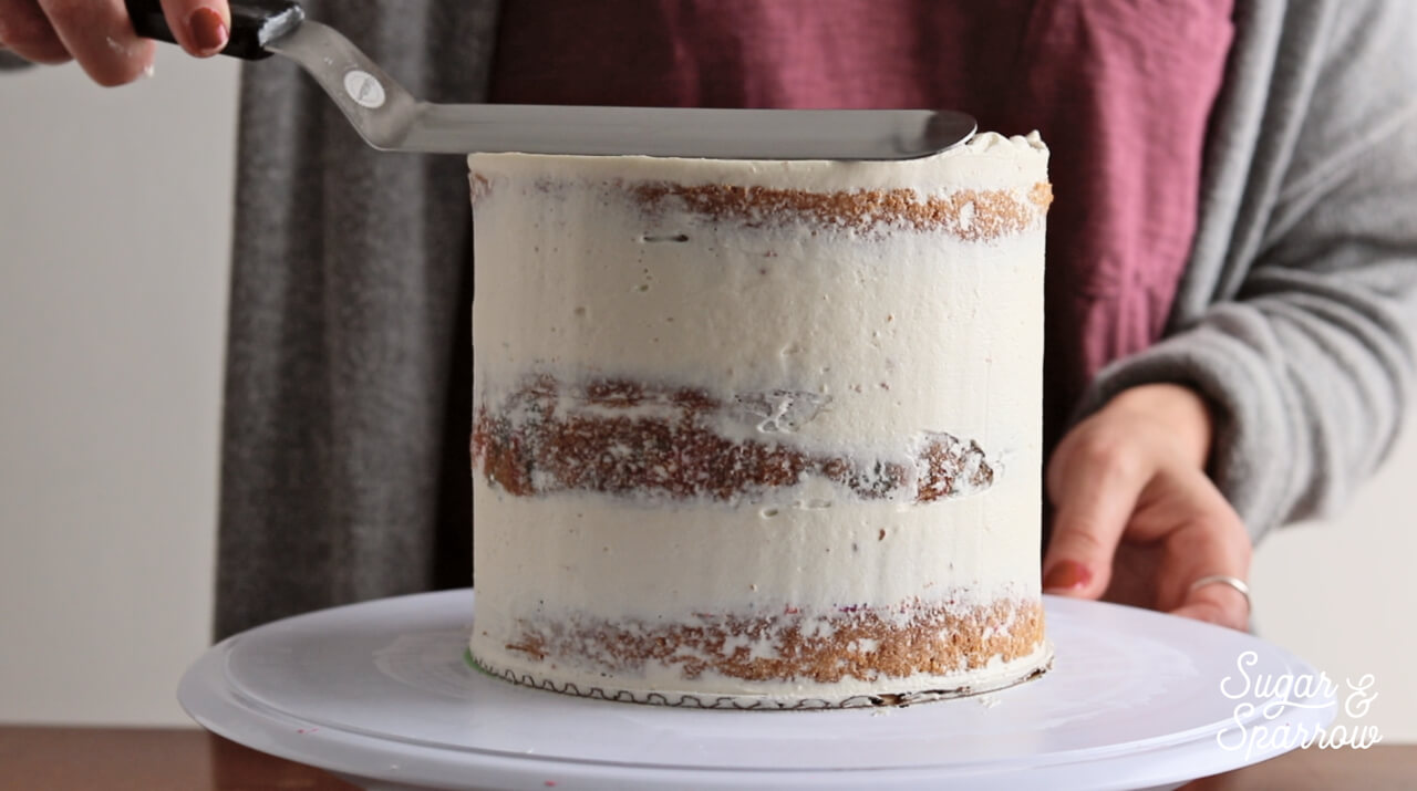 tips for smooth buttercream cake