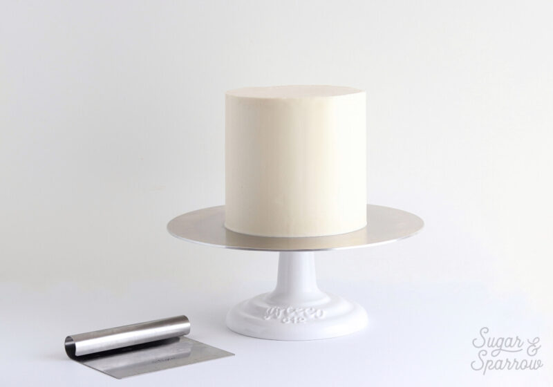 smooth buttercream cake tutorial