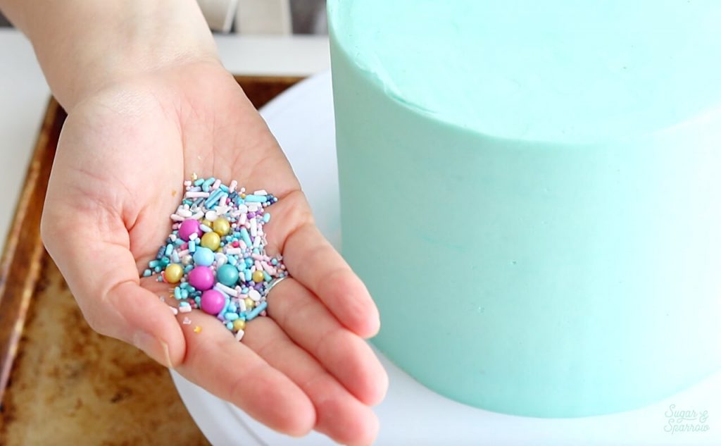 how to add sprinkles onto cake