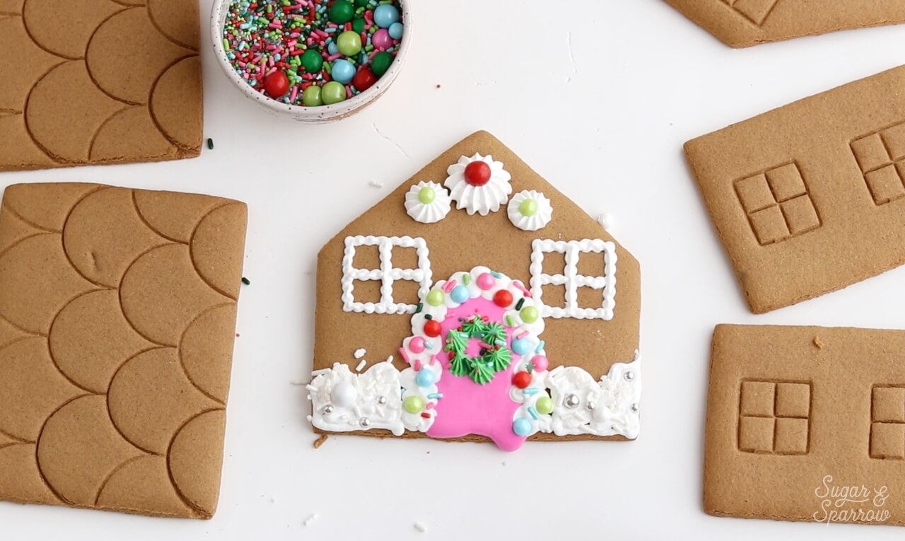 gingerbread house decorating ideas