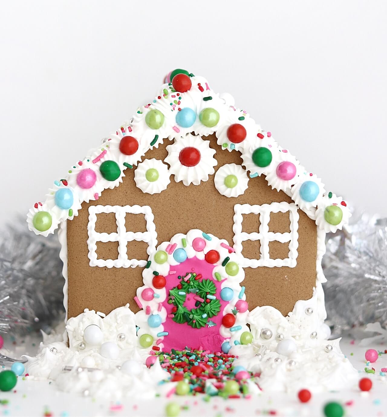 gingerbread house decorating tutorial