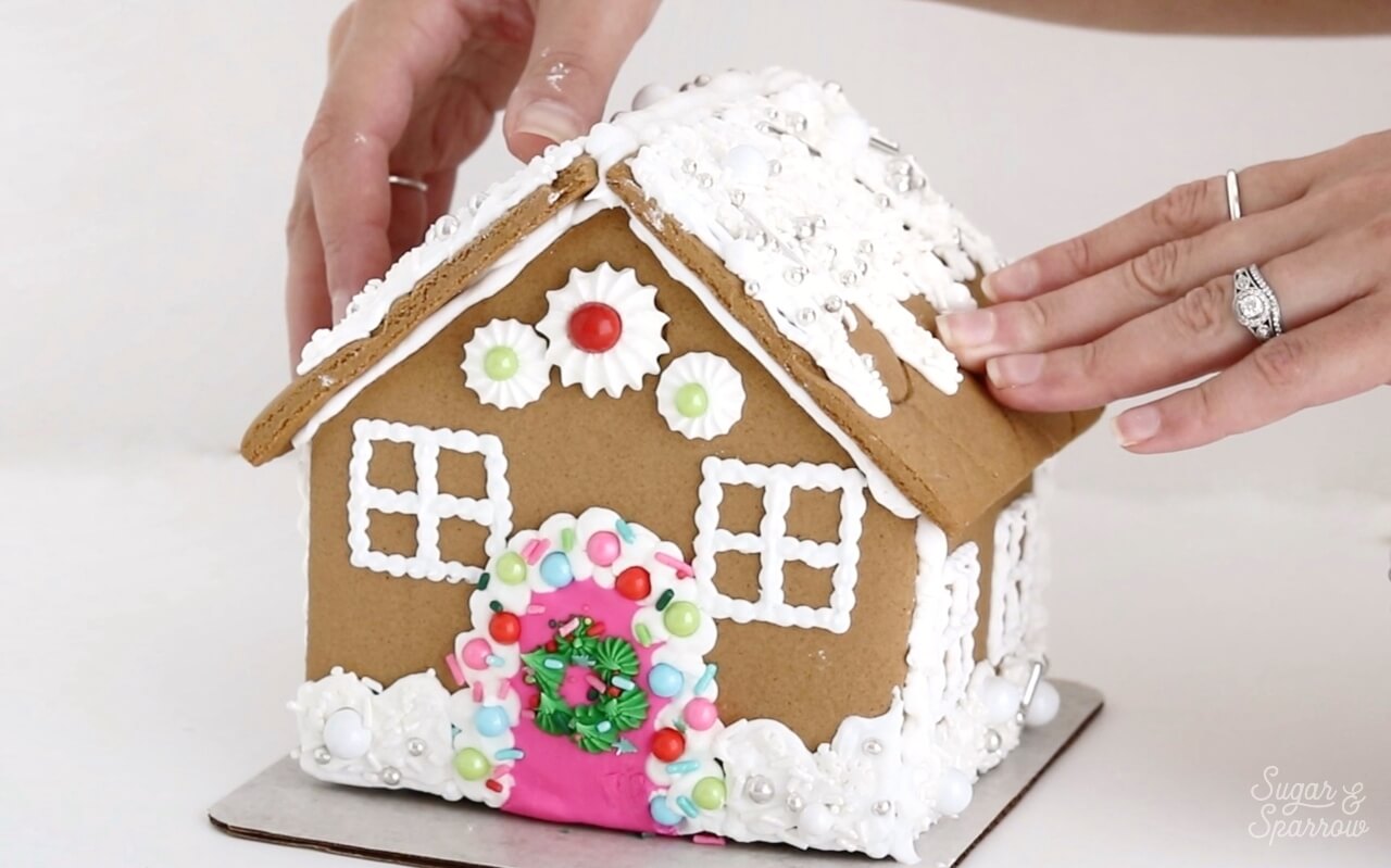 how to add roof to gingerbread house