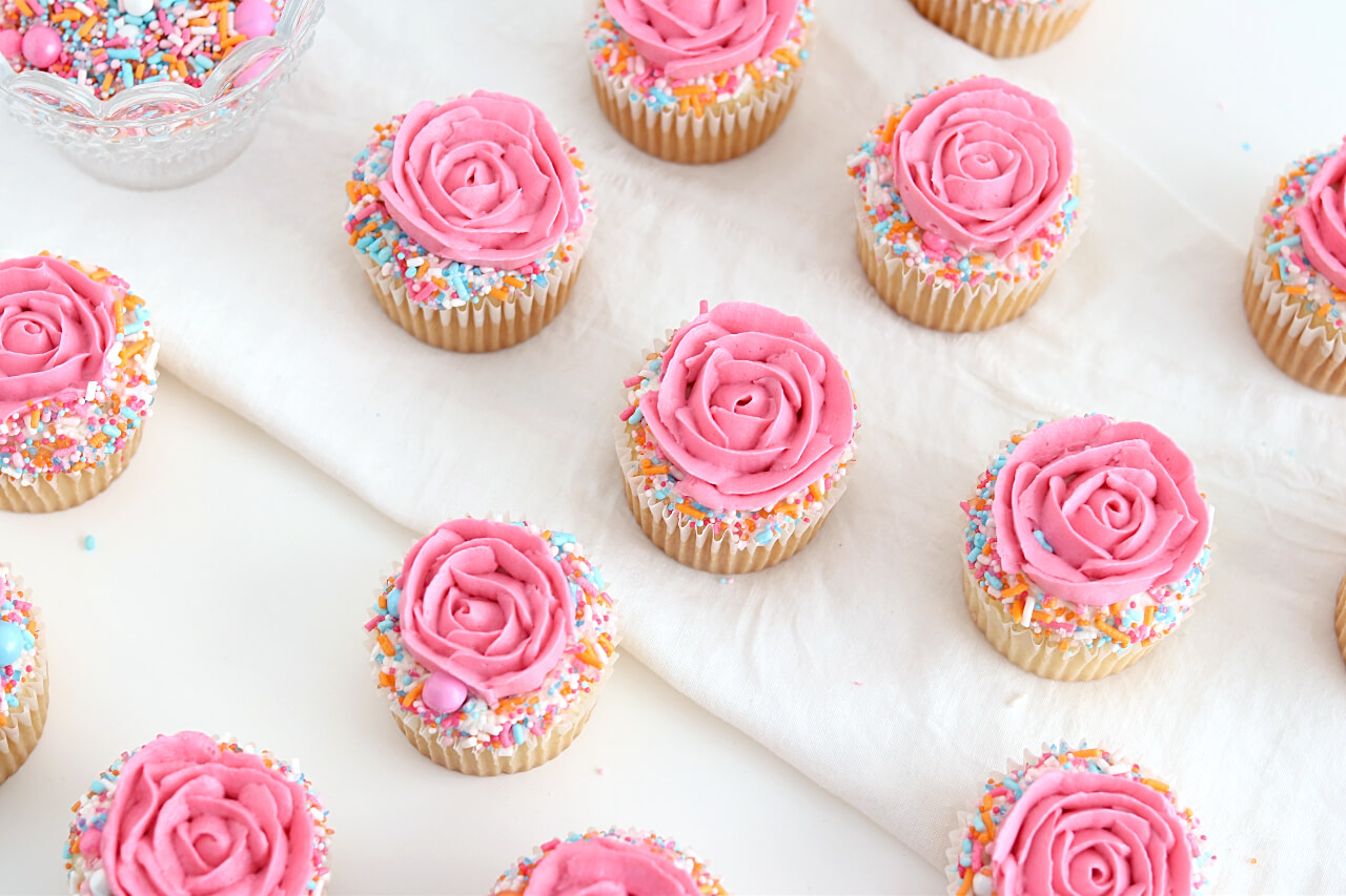 cupcake decorating tutorial