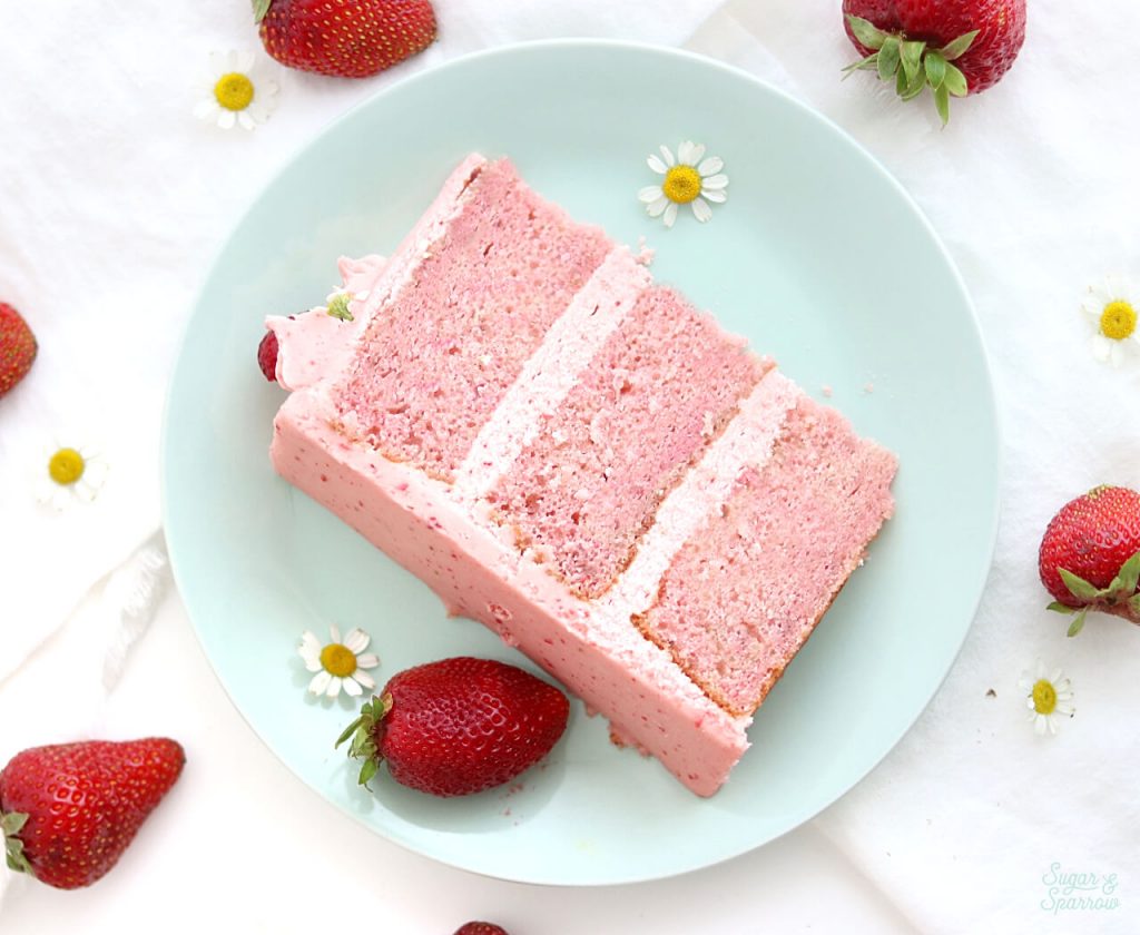 strawberry cake recipe by Sugar and Sparrow