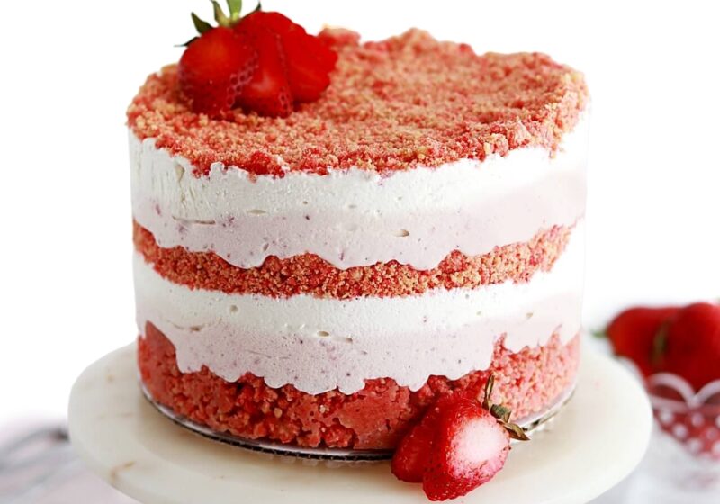 strawberry crunch ice cream cake recipe