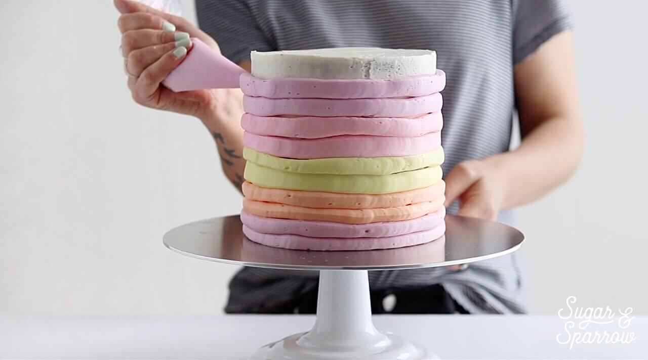 how to create striped buttercream cake