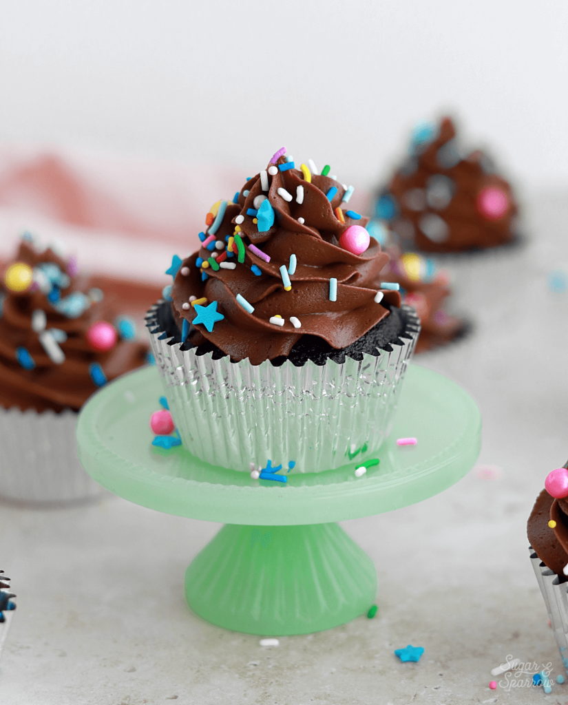 easy chocolate cupcakes